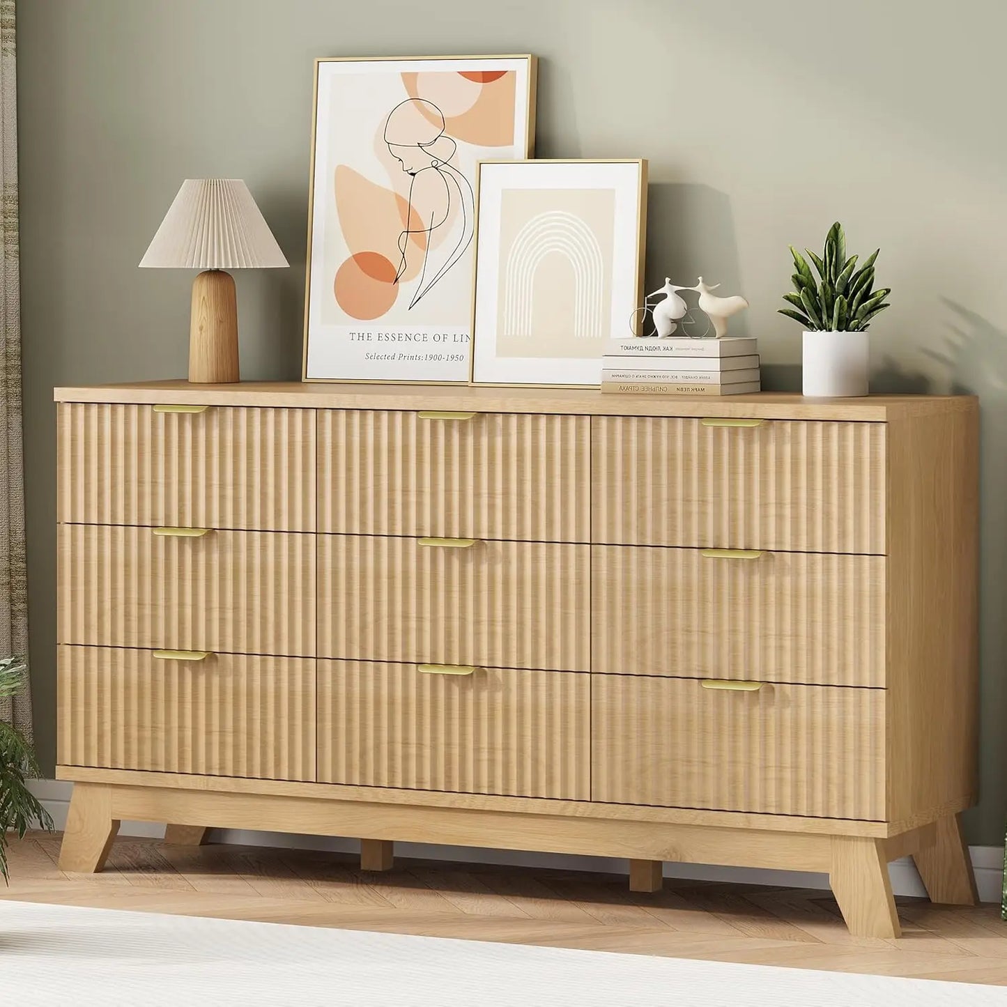 Fluted 9-Drawer Dresser In Oak Wood With Metal Handles